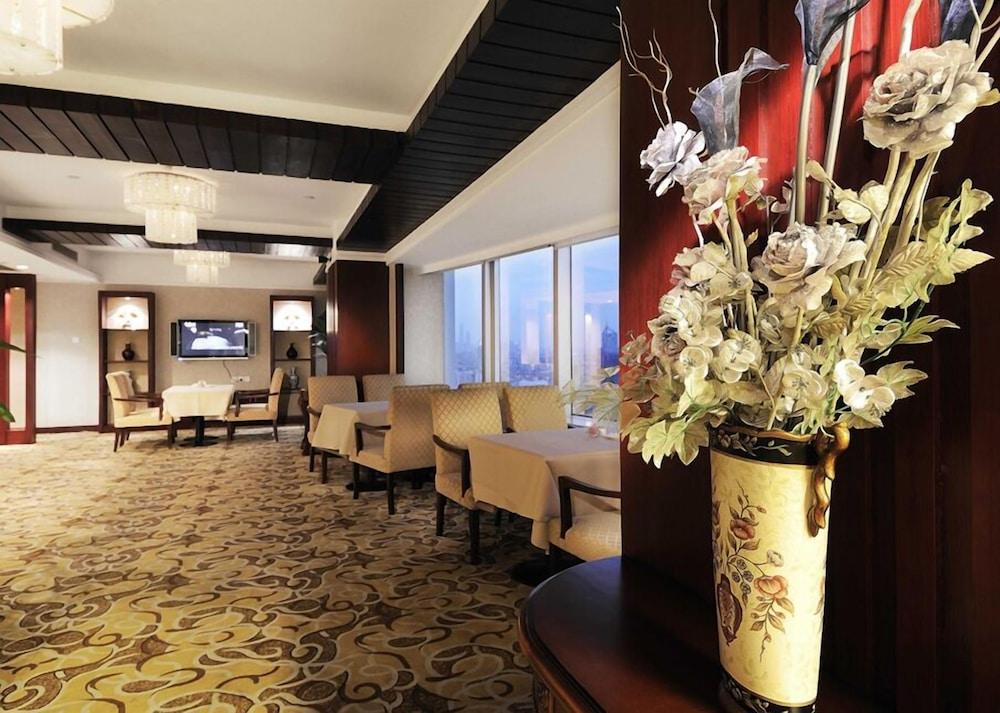 Howard Johnson Wyndham Leonora Plzaz Shanghai Exterior photo