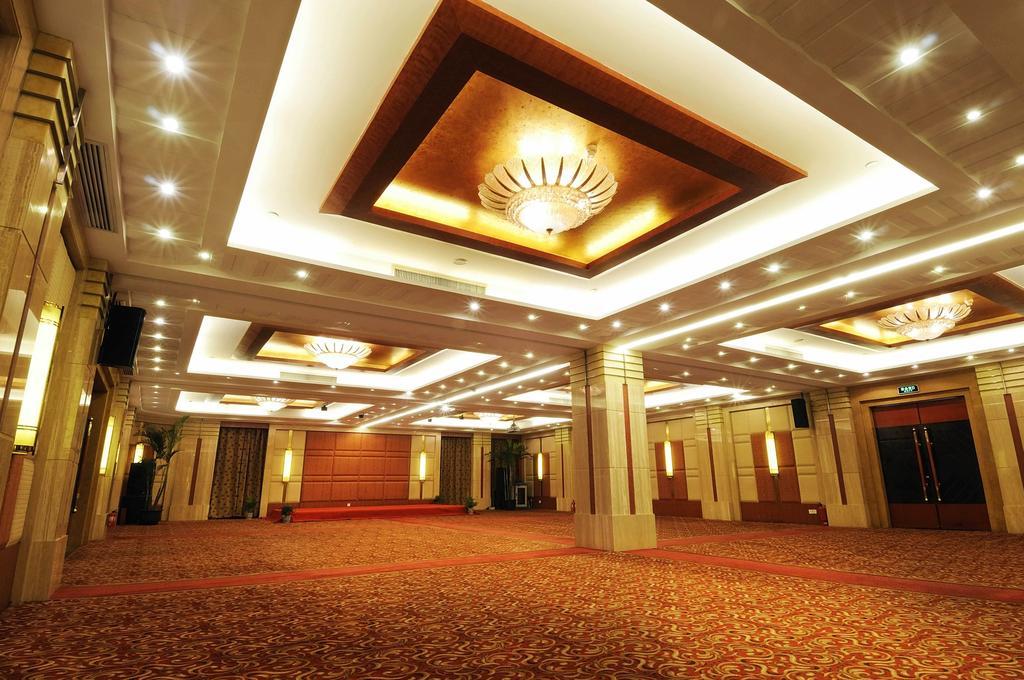 Howard Johnson Wyndham Leonora Plzaz Shanghai Exterior photo