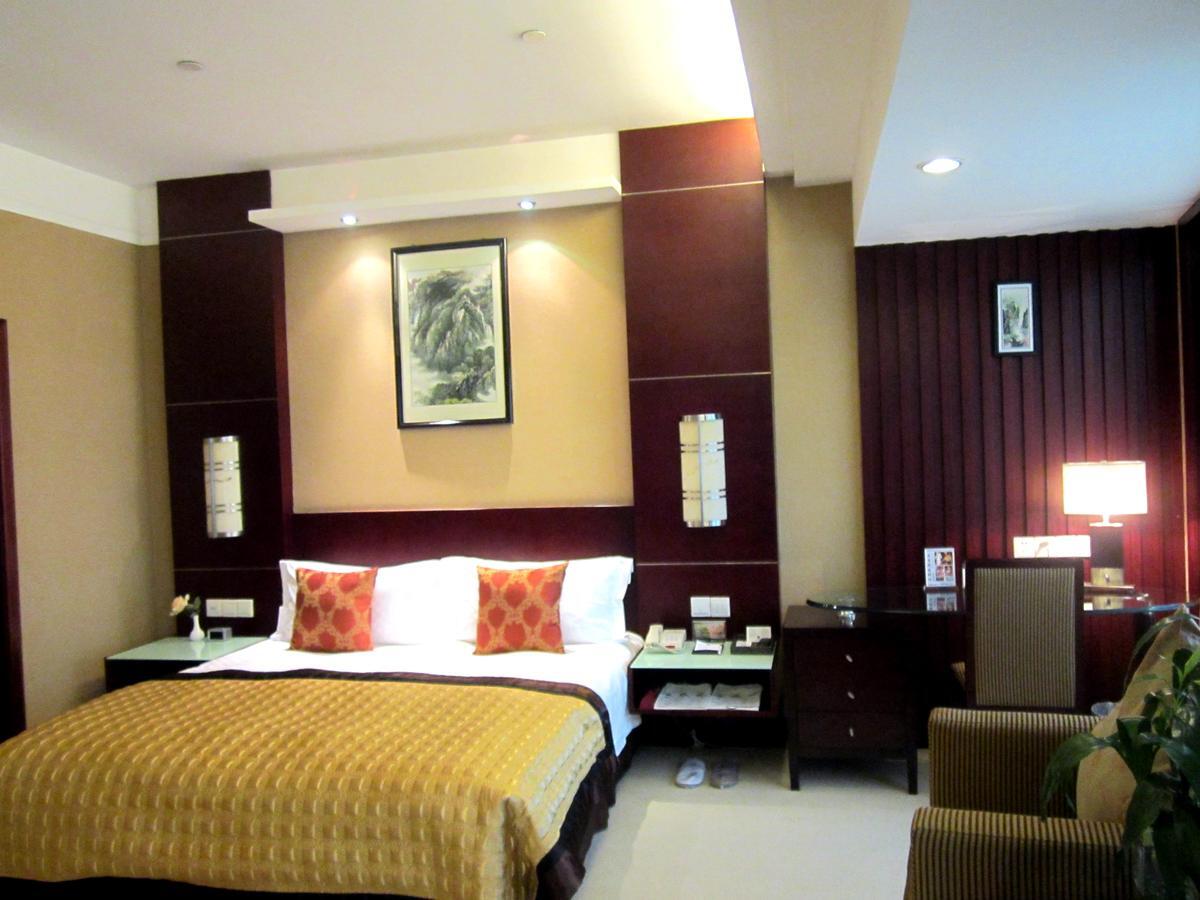 Howard Johnson Wyndham Leonora Plzaz Shanghai Exterior photo